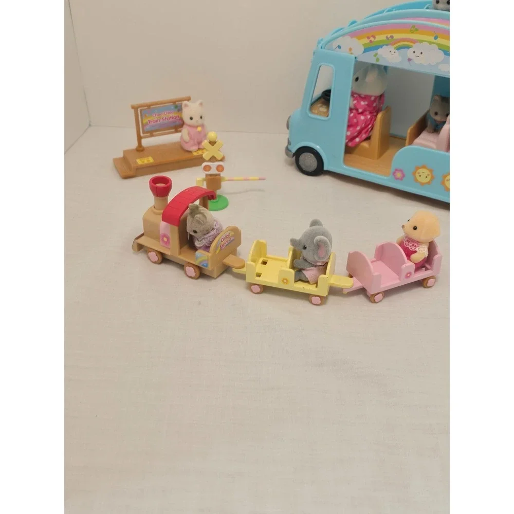 Calico Critters Sylvanian Baby Play Nursery School Bus‎ Train Baby Cow Elephant